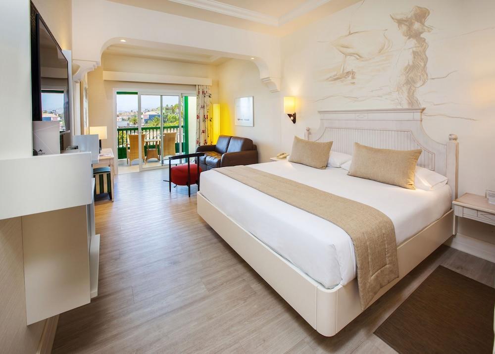 Lopesan Villa del Conde Resort&Thalasso Meloneras Esterno foto A room at the hotel