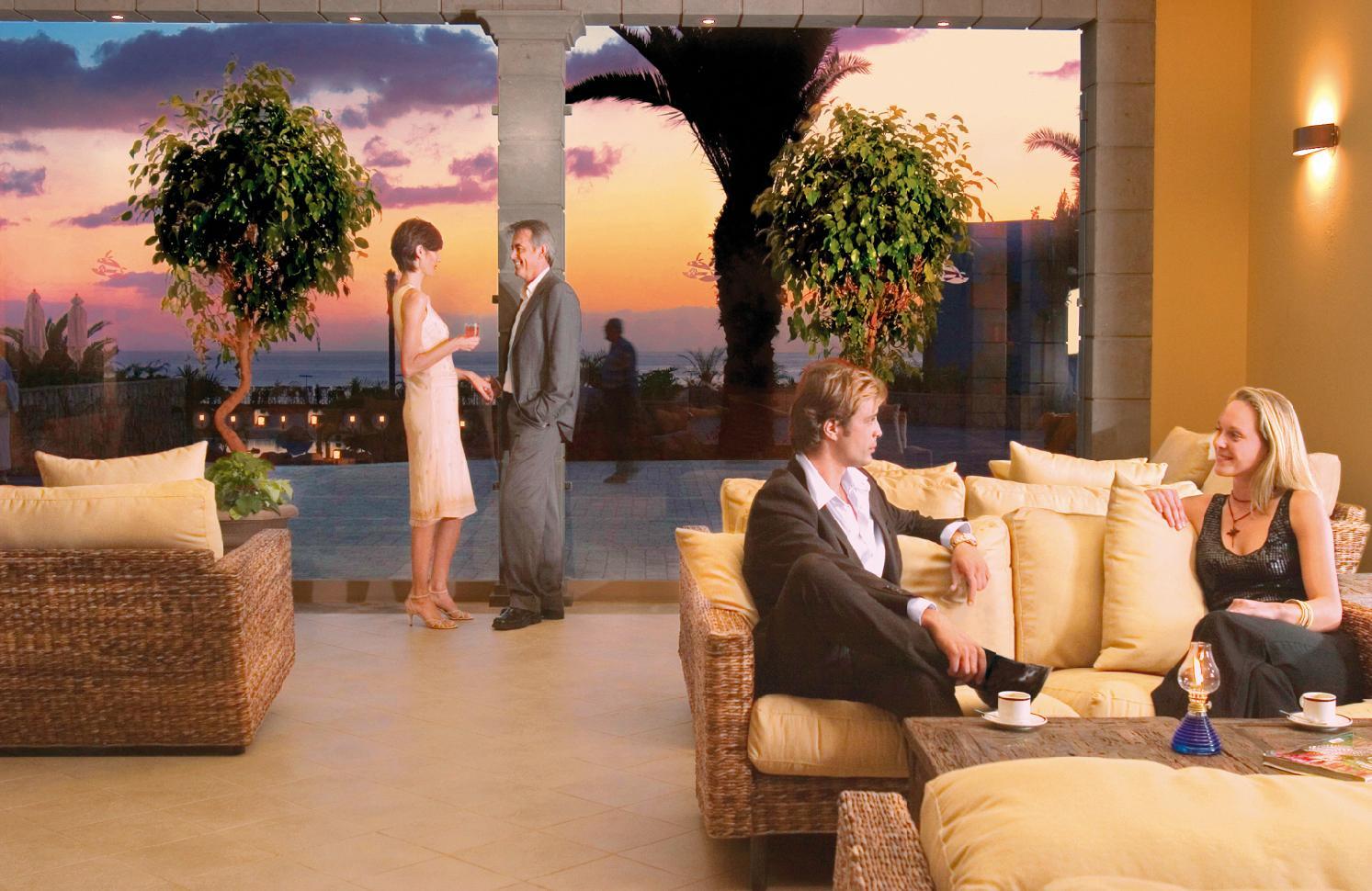 Lopesan Villa del Conde Resort&Thalasso Meloneras Interno foto Sky Lounge