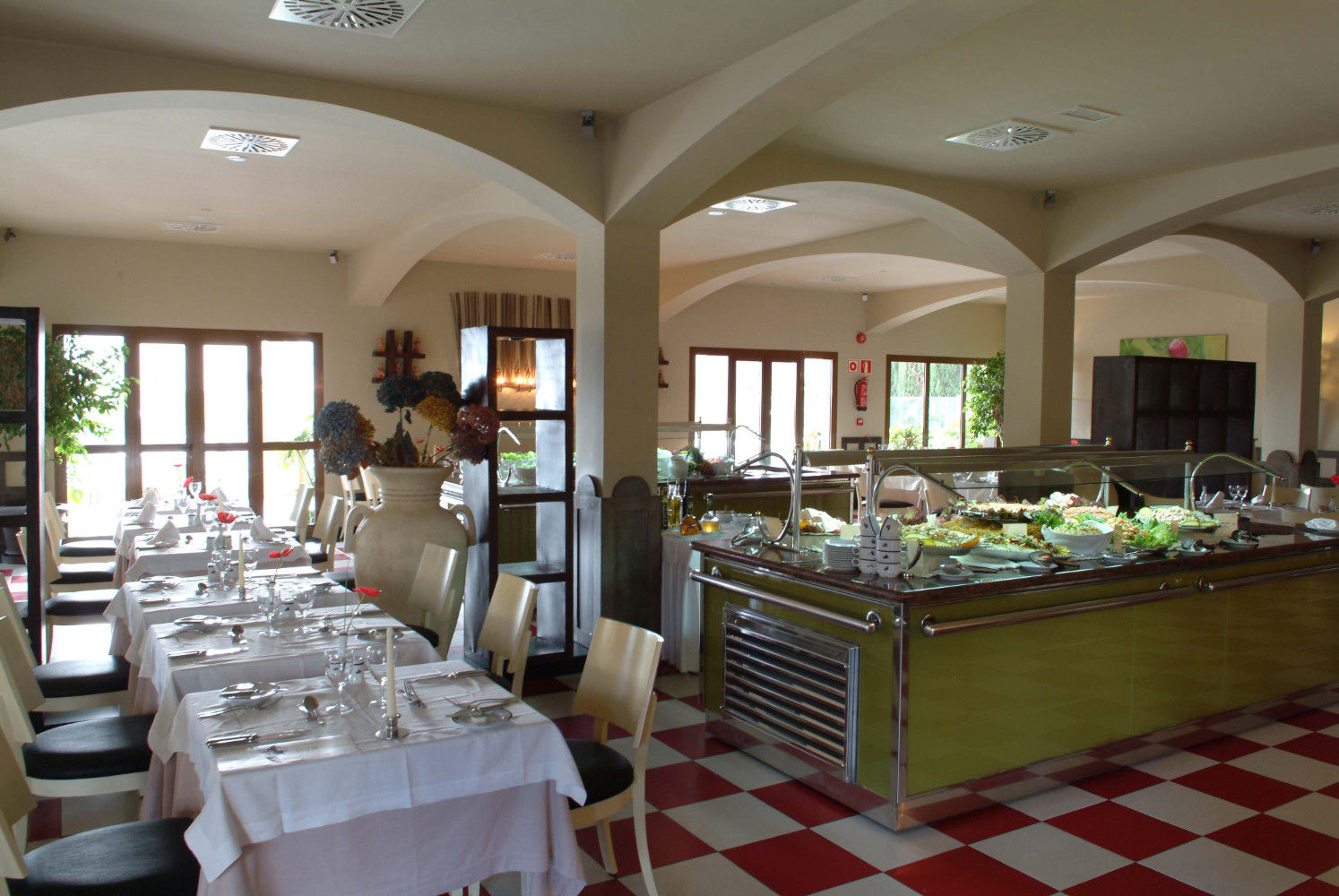 Lopesan Villa del Conde Resort&Thalasso Meloneras Ristorante foto Restaurant in the hotel
