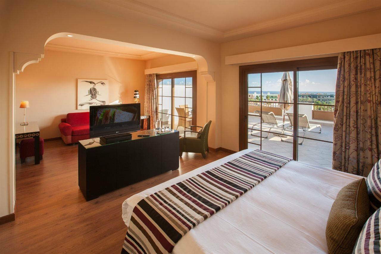 Lopesan Villa del Conde Resort&Thalasso Meloneras Esterno foto Suite