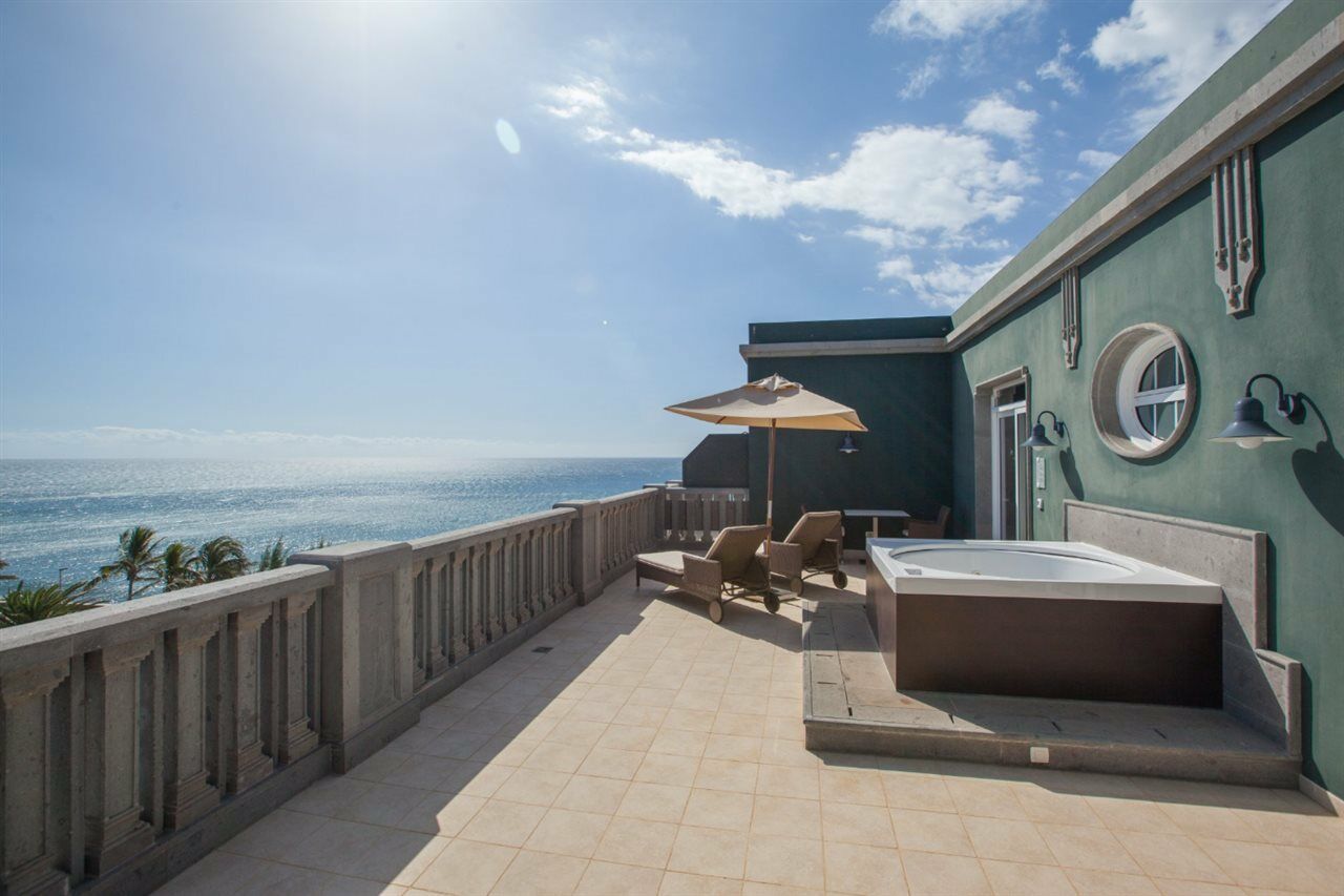 Lopesan Villa del Conde Resort&Thalasso Meloneras Esterno foto Rooftop terrace