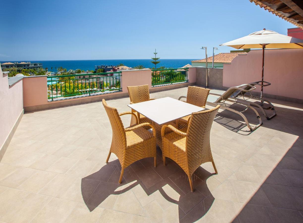 Lopesan Villa del Conde Resort&Thalasso Meloneras Esterno foto A rooftop terrace